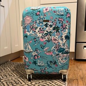 NWOT Lilly Pulitzer Blue Floral Suitcase
